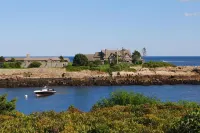 The Lodge at Turbat's Creek - parking