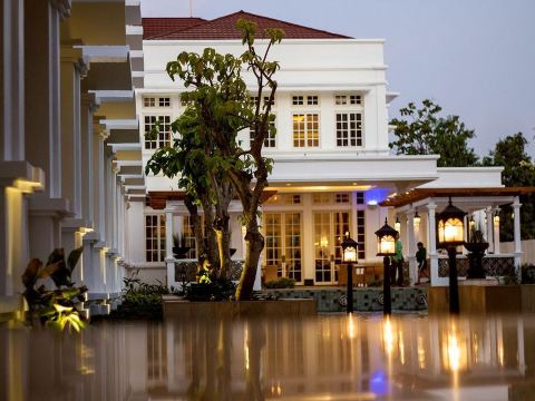 Hotel Ammi Cepu