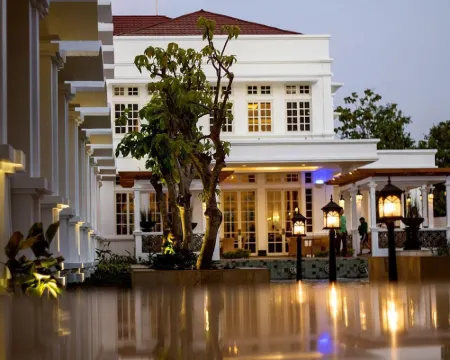 Hotel Ammi Cepu Hotels in Cepu