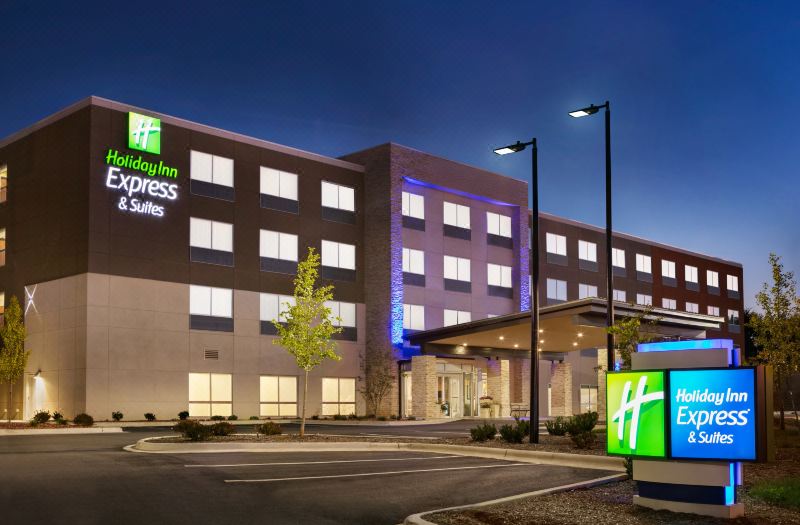 Holiday Inn Express & Suites Salisbury by IHG