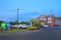 Holiday Inn Express & Suites Murphy