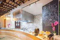 Quality Hotel Real Aeropuerto San Salvador - พร้อมอาหารเช้า