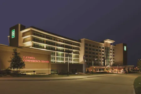 Embassy Suites by Hilton Omaha la Vista Hotel & Conference Center Отели в г. Папиллион Секонд I