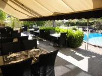 Logis les Charmilles Chalon-Sur-Saône Sud Hotels in Lux