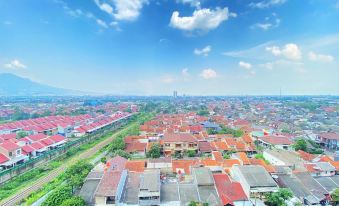 Modern Studio Room Apartment at Emerald Towers Bandung
