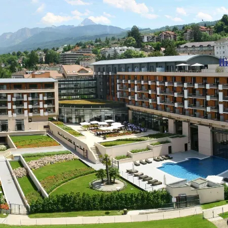 Hilton Evian-Les-Bains Отели рядом с достопримечательностью «Железнодорожный вокзал Эвиан»