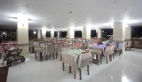 Grand Corner Boutique Hotel - servizio colazione