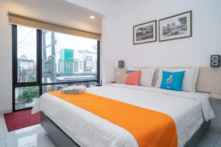 Sans Hotel Fiffa Premiere Malang