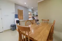 Diyar Villas Puncak K3/9 Hoteles en Sukaresmi