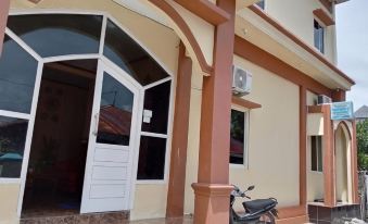 Suitetrails - Homestay Shari-Inn Ternate