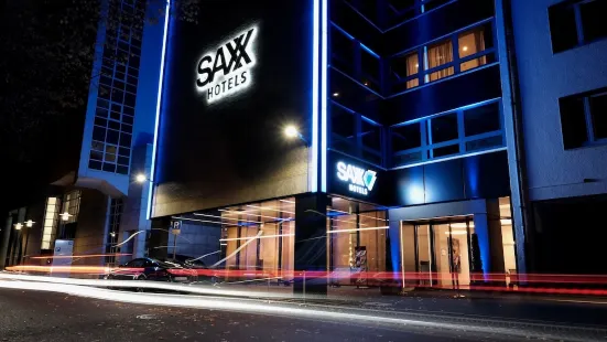 SAXX 호텔 테아터 카리