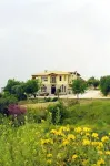 La Petite Planete Hotels near Lion Gate