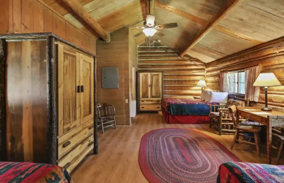 科爾特灣村酒店