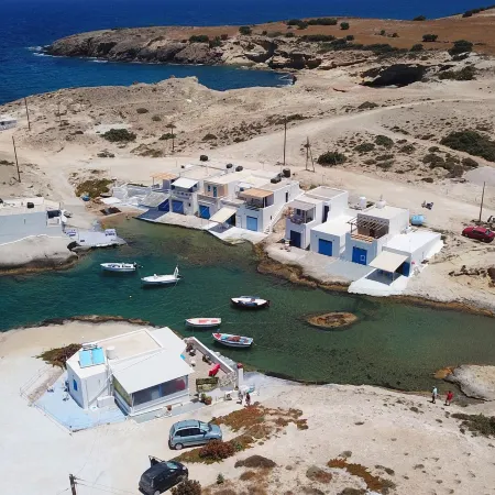 Manolis & Filio Home by The Sea Milos