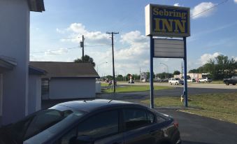 Sebring Inn