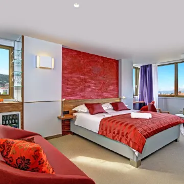 Horizon Luxury Suites & Design Rooms