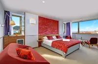 Horizon Luxury Suites & Design Rooms