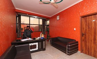 OYO Hotel Westend Residency