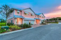Cape Crossing Resort & Marina