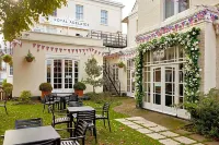 The Royal Adelaide Hotel Hotels near LEGOLAND® Windsor Resort