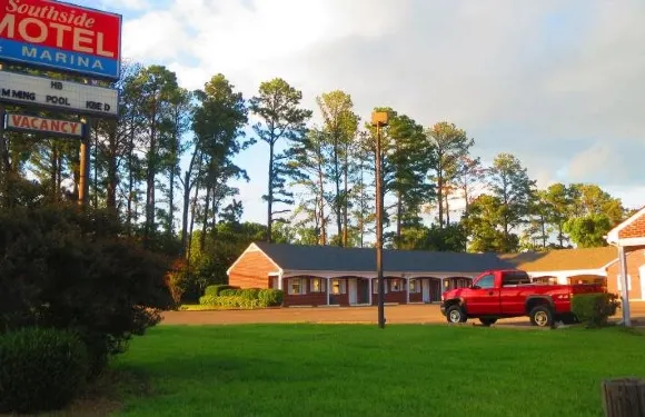 南國濱海汽車旅館