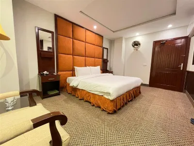Al-Noor Hotel Hotels near JOONI SUPER STORE WAPDA TOWN PHASE 2 MULTAN