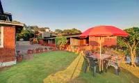 Treebo la Paradise Hotels in Avakali