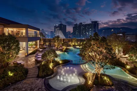 Lotte Hotel Busan Отели рядом с достопримечательностью «Songdo Cloud Trails»