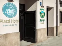 Marias Platzl Hotels near Untersbergstraße underground station