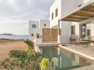 Paros Cape Suites