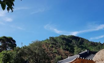 6. 죽헌고택..