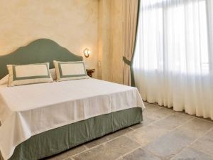 Palazzo Mantua Benavides Suites & Apartments