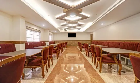 Treebo Premium Vahada 7 Minutes Drive from Ambalapuzha Sree Krishna Swamy Temple Отели рядом со станцией Chengannur