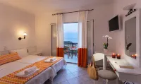 Iris Beach Hotel
