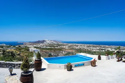 Aroma Cavas Hotels in Pyrgos Kallistis