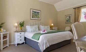 Constantia White Lodge Guest House