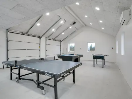 "Etje" - 6km from the Sea Отели в г. Tim