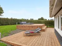 "Serey" - 500m from the Sea Hotels in Hejls