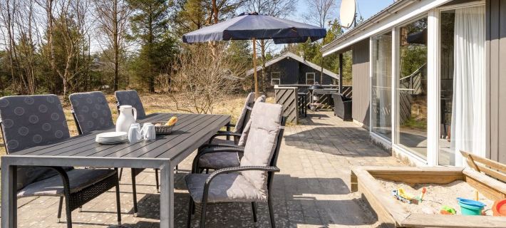 "Sighbiorn" - 950m from the Sea Hotels in Fjerritslev