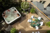 Berns, Historical Boutique Hotel & House of Entertainment since 1863 - Bathtub