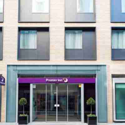 Premier Inn London City (Aldgate) Hotel Exterior