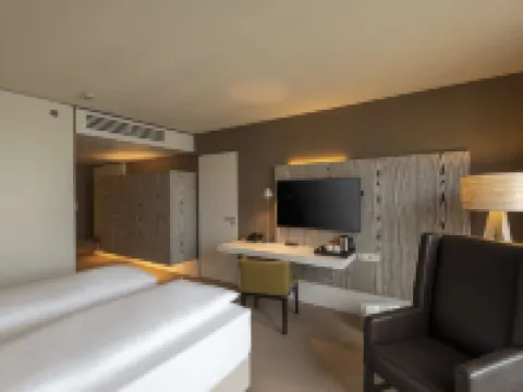 DoubleTree by Hilton Vienna Schonbrunn Hotels in Vienna