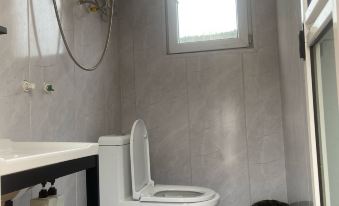 Tieshashan Xiaowu Homestay (Ben Zhang Line No. 1)