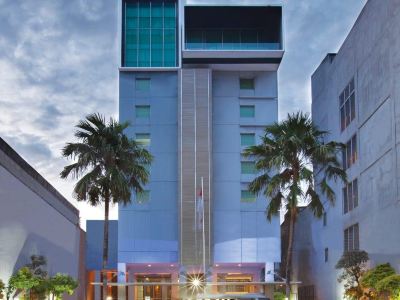 Sparks Life Jakarta, ARTOTEL Curated