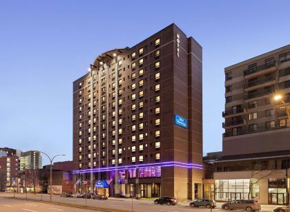 Travelodge by Wyndham Montreal Centre