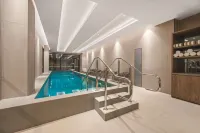 Vibe Hotel Melbourne - Pool