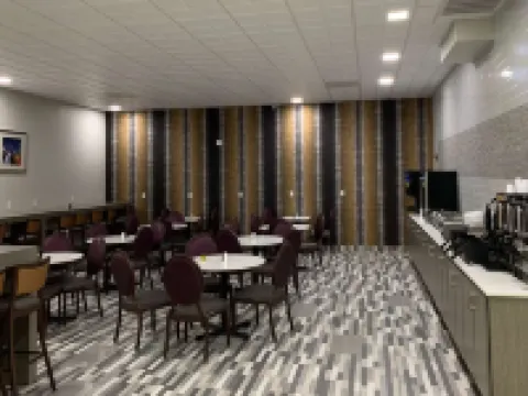 ナイツ イン ナッシュビル デイヴィッドソンのホテル