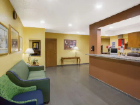 Days Inn by Wyndham Fremont Hotels in Fremont