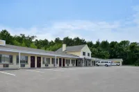 Americas Best Value Inn-Providence/North Scituate - Motels