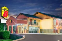 Super 8 by Wyndham Tulsa/Arpt/St Fairgrounds Tandy School of Computer Science周辺のホテル